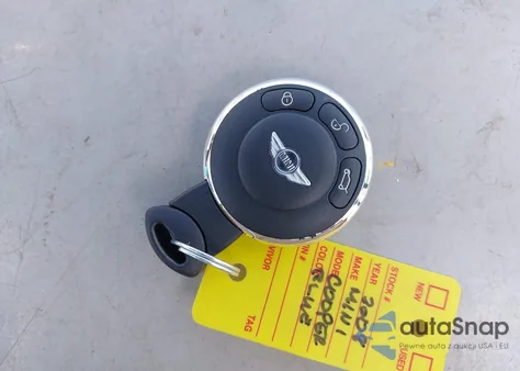 2008 Mini Cooper S from USA, damaged, VIN WMWMF73518TT86953